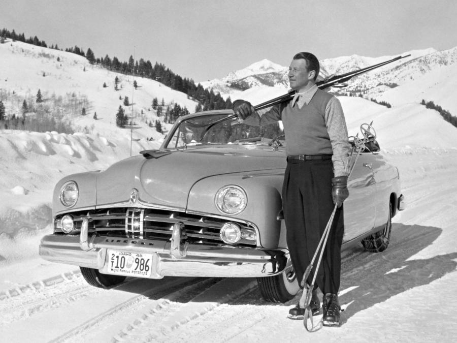  Lincoln Cosmopolitan Convertible 1949 года  (фото 1 из 1)